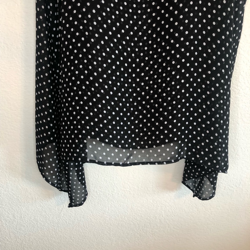 Torrid Sheer Black and White Polka Dot Sharkbite Hem Chiffon Tank Top - Picture 4 of 5